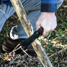 Survival Knives: The Ultimate Guide for Outdoor Enthusiasts